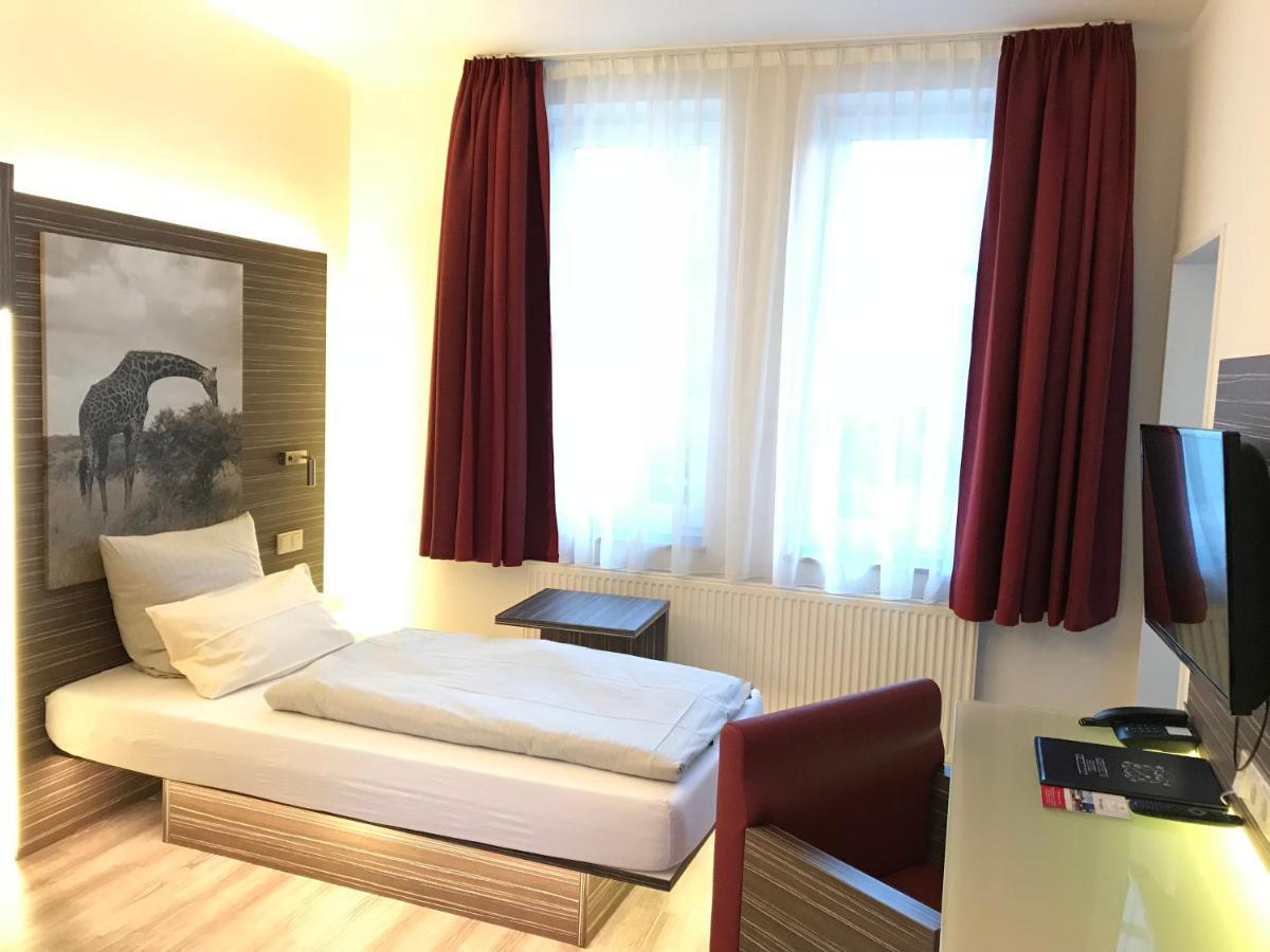 Gieschens Hotel Achim Esterno foto