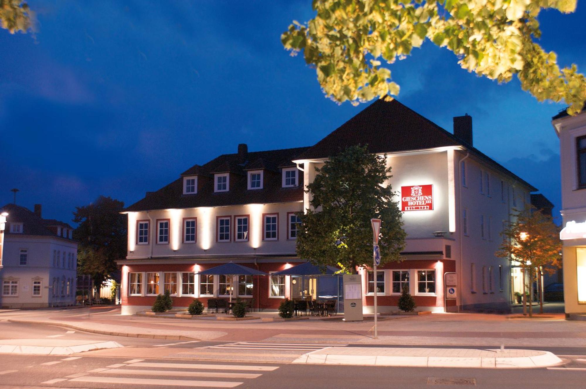 Gieschens Hotel Achim Esterno foto